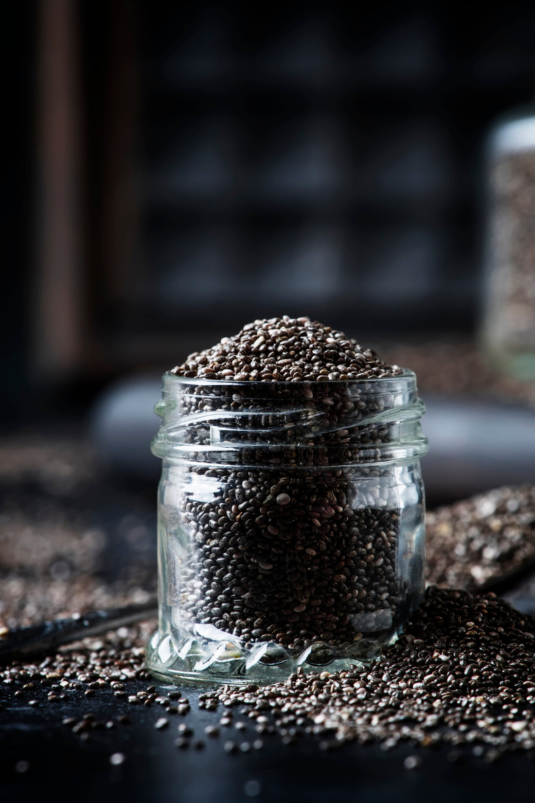 Superfoods in Pakistan – Moringa, Chia Seeds & Natural Nutrition for Health & Fitness